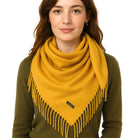 ELEGANT WARMTH musztardowa chusta damska z frędzlami MORAMO
